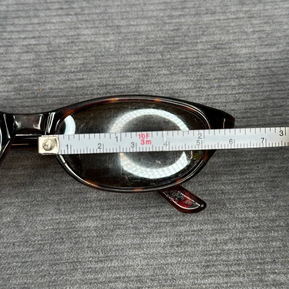Foster Grant Detail Pol Tortoiseshell Oval Polarized Sunglasses EG0306 Brown Y2k